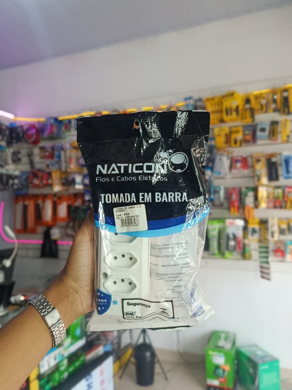 Tomada em Barra p/ extensão 5T