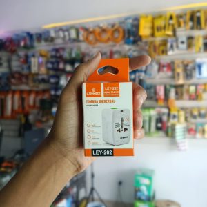 Tomada Universal Adaptador de Plugs Estrangeiros LEHMOX