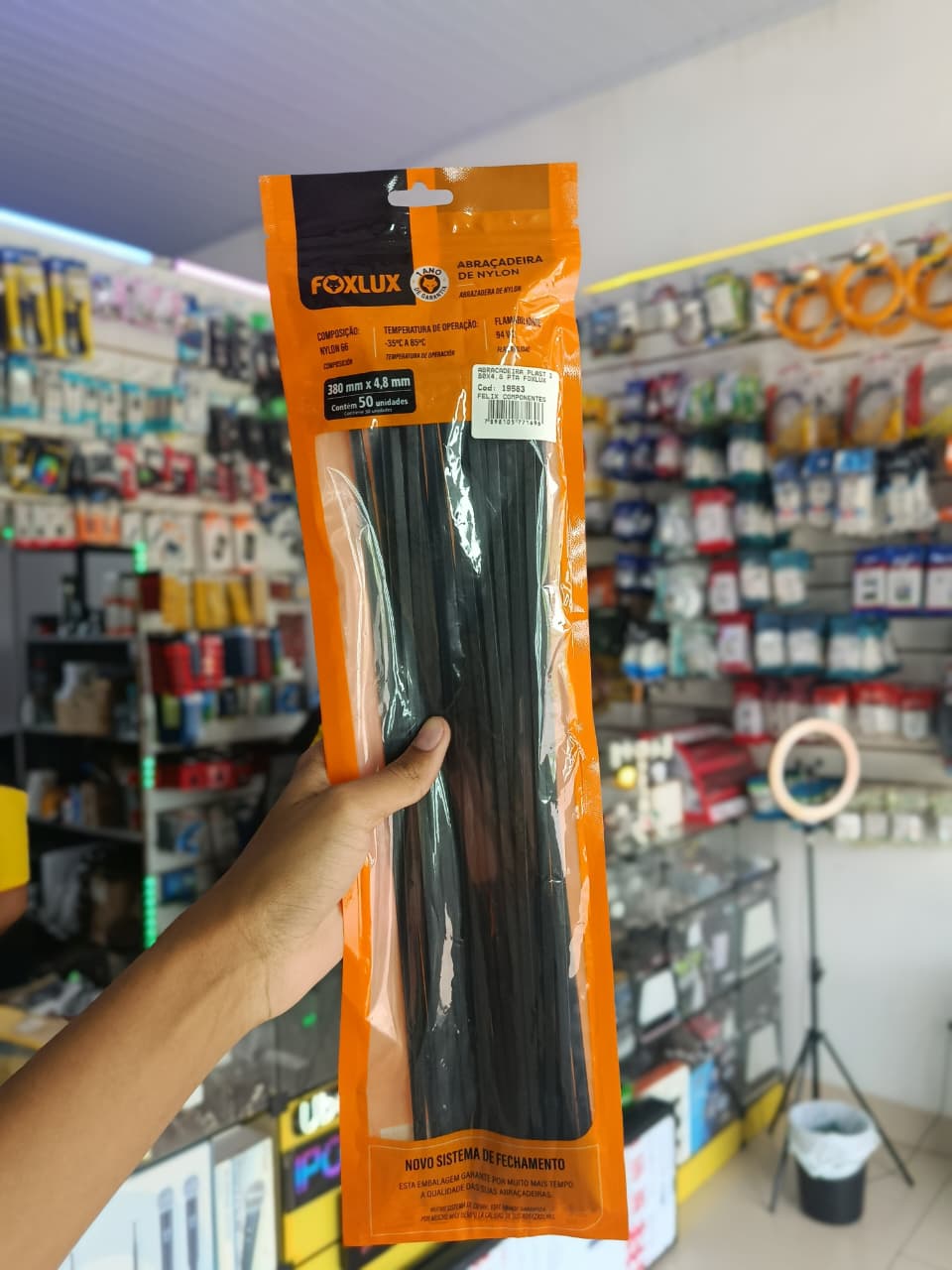 Abraçadeira Plástica Nylon 380mm x 4,8mm FOXLUX - Imagem 2