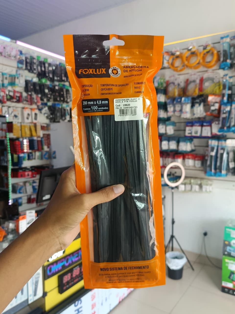 Abraçadeira Plástica Nylon 280mm x 4,8mm FOXLUX - Imagem 2